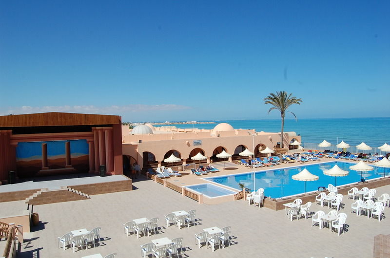 Oasis Marine Hotel Sangho Buitenkant foto
